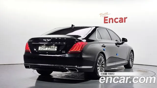 Genesis G90 2017 thumb 4