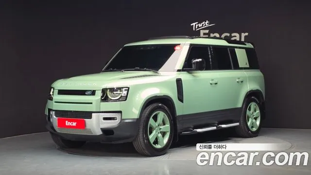 Land Rover Defender 2023 thumb 3