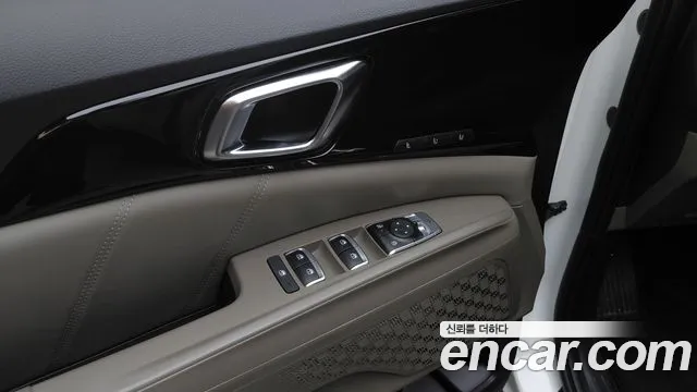 Kia Carnival 2024 thumb 3