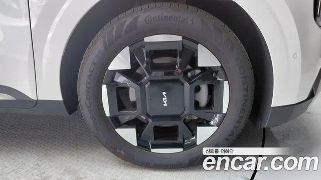 Kia Carnival 2024 thumb 12