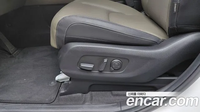 Kia Carnival 2024 thumb 9