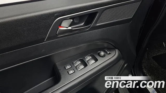 KG_Mobility_Ssangyong Rexton 2022 thumb 10