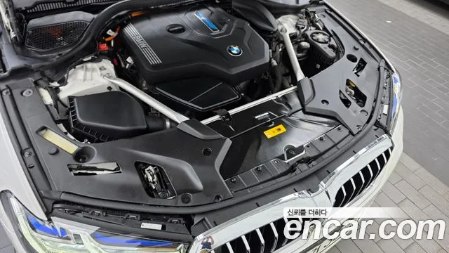BMW 5 серии 2022 thumb 4