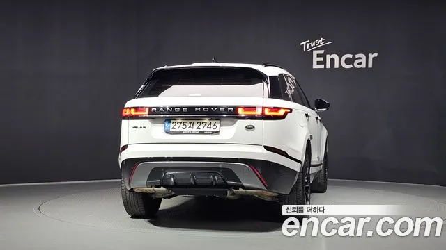 Land Rover Range Rover Velar 2023 thumb 4
