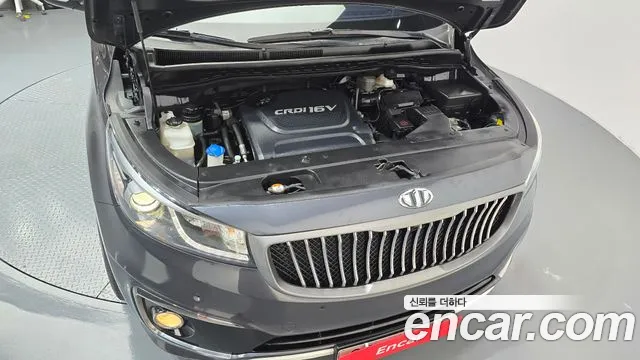 Kia Carnival 2016 thumb 4