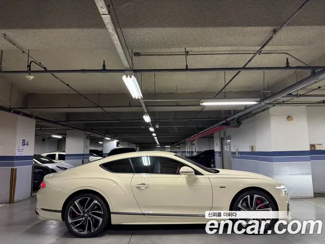 Bentley Continental 2025 thumb 3