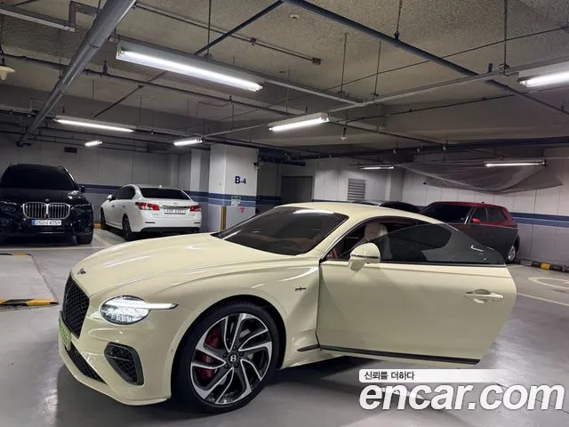 Bentley Continental 2025 thumb 9