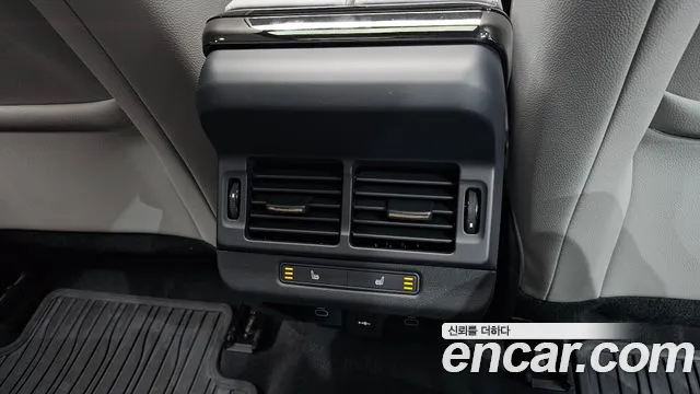 Land Rover Range Rover Evoque 2025 thumb 2