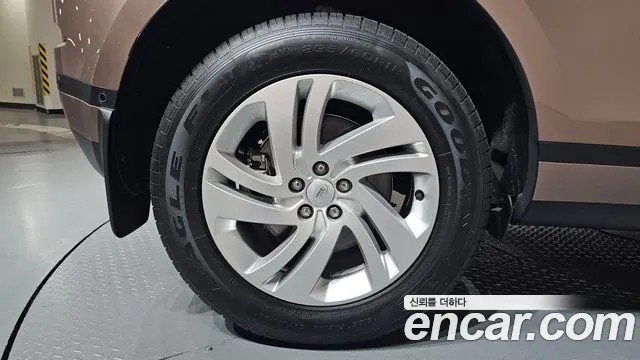 Land Rover Range Rover Evoque 2025 thumb 6