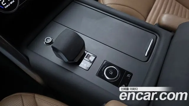 Land Rover Discovery 2021 thumb 5