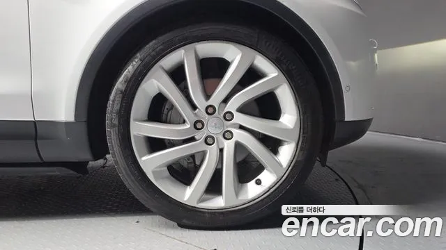 Land Rover Discovery 2021 thumb 11