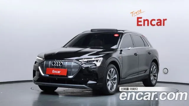 Audi e-tron 2023 thumb 5