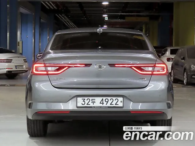 Renault Megane 2019 thumb 8