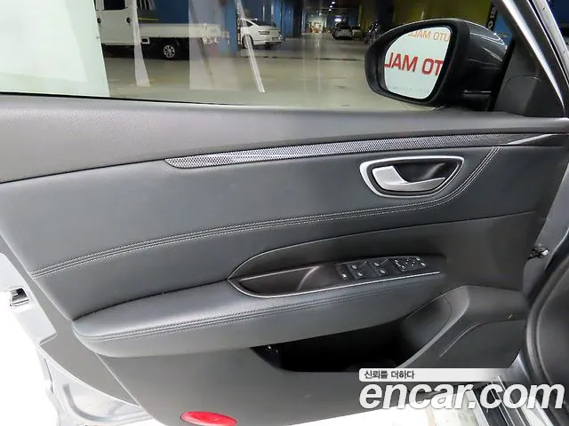 Renault Megane 2019 thumb 4