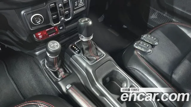 Jeep Wrangler 2020 thumb 12