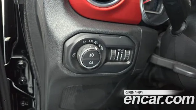 Jeep Wrangler 2020 thumb 4