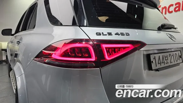 Mercedes-Benz GLE 2019 thumb 4
