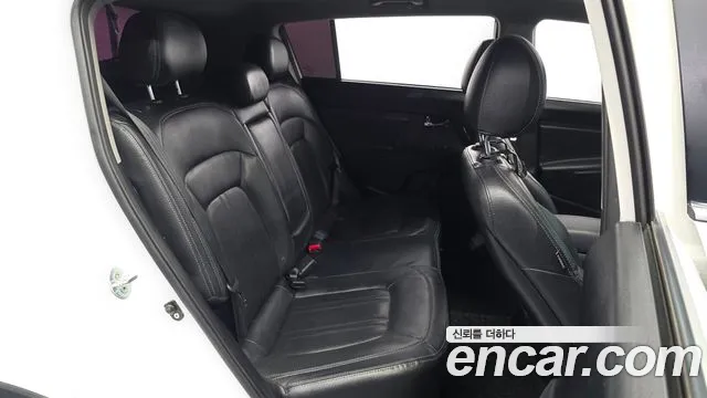 Kia Sportage 2012 thumb 12
