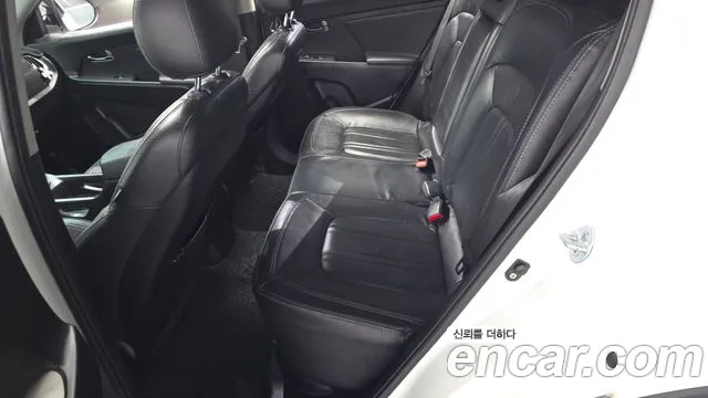 Kia Sportage 2012 thumb 8