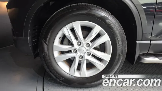 KG_Mobility_Ssangyong Rexton 2019 thumb 11
