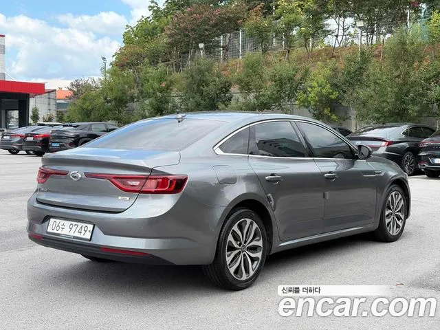 Renault Megane 2017 thumb 2