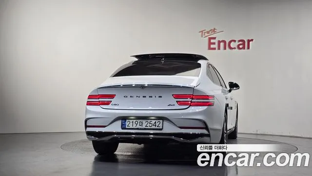 Genesis G80 2024 thumb 10