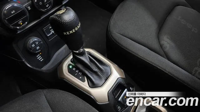 Jeep Renegade 2016 thumb 11