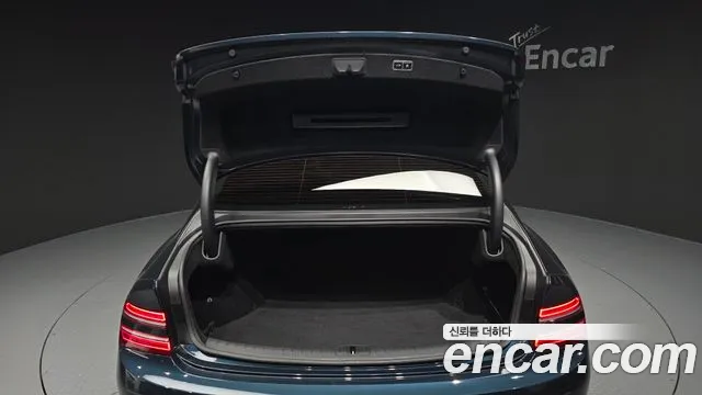 Genesis G80 2022 thumb 7
