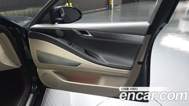 Genesis G80 2022 thumb 8