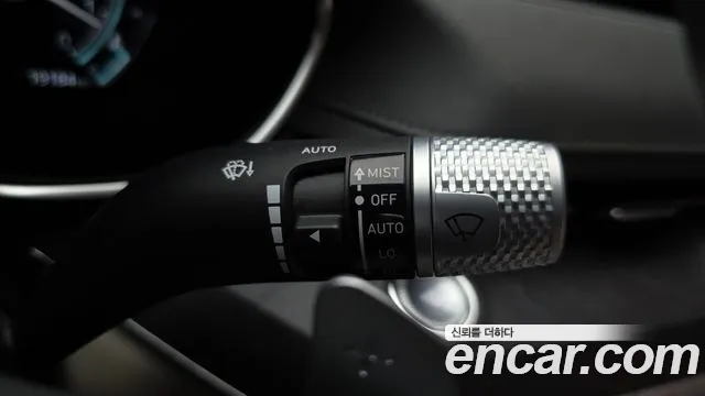 Genesis G80 2022 thumb 2