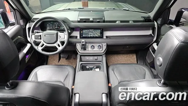 Land Rover Defender 2022 thumb 7