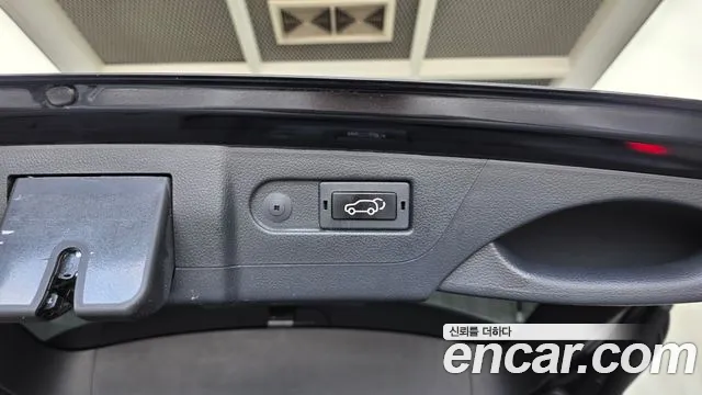 KG_Mobility_Ssangyong Rexton 2025 thumb 5