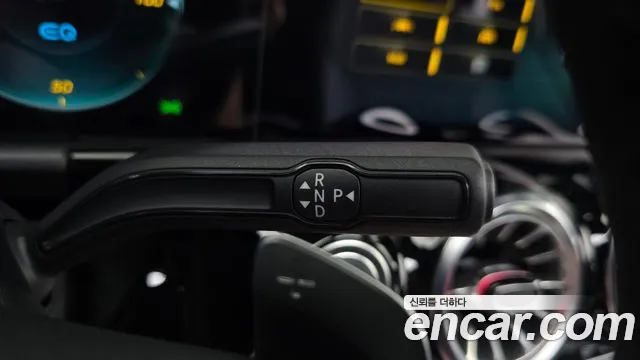 Mercedes-Benz EQA 2023 thumb 8