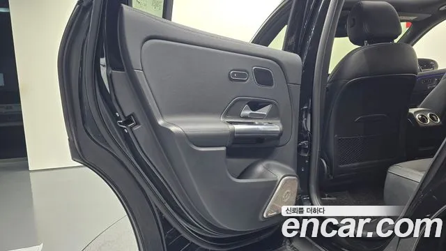 Mercedes-Benz EQA 2023 thumb 2
