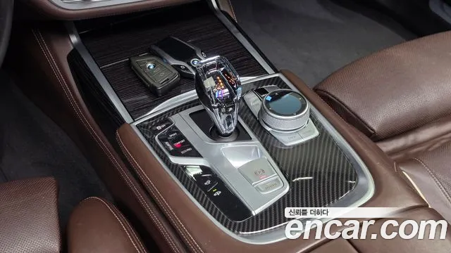BMW 7 серии 2019 thumb 8