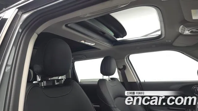 Mini Clubman 2021 thumb 9