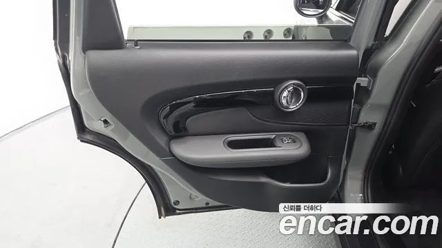 Mini Clubman 2021 thumb 12