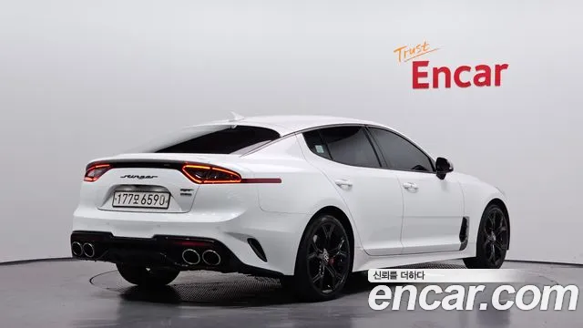 Kia Stinger 2019 thumb 11