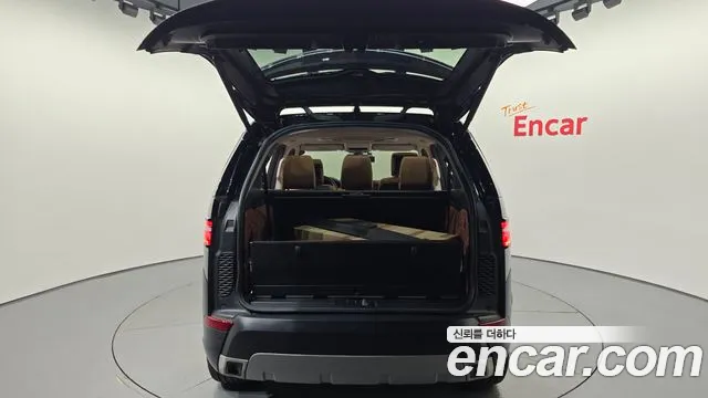 Land Rover Discovery 2019 thumb 7