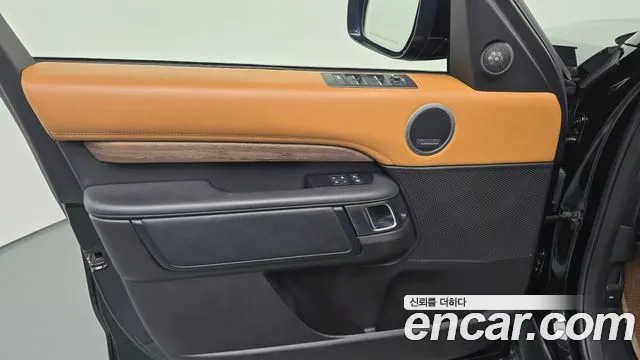 Land Rover Discovery 2019 thumb 11