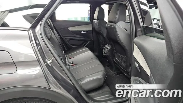 Peugeot 3008 2022 thumb 4