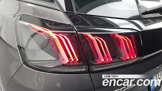 Peugeot 3008 2022 thumb 9