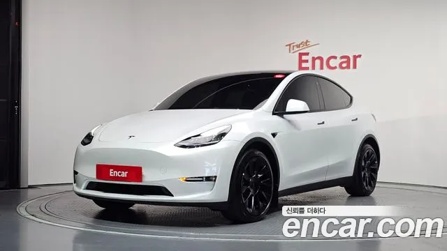 Tesla Model Y 2022 thumb 10