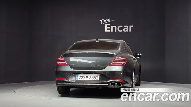 Genesis G70 2021 thumb 12