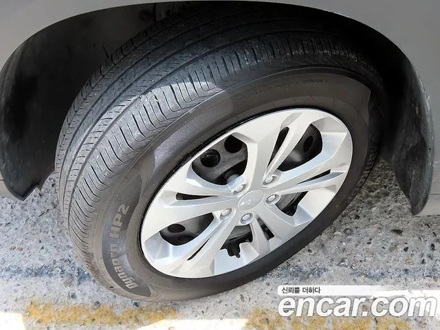 Chevrolet Tracker 2024 thumb 2