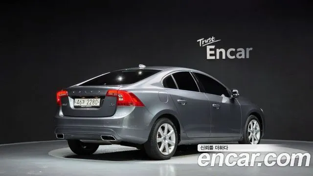 Volvo S60 2017 thumb 5