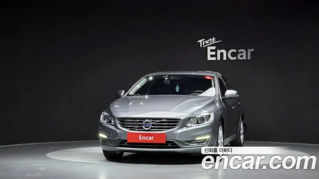 Volvo S60 2017 thumb 4