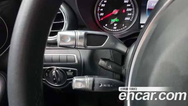 Mercedes-Benz GLC 2019 thumb 12