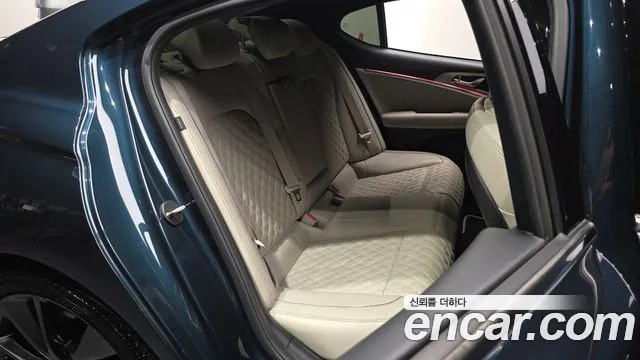 Genesis G70 2021 thumb 10