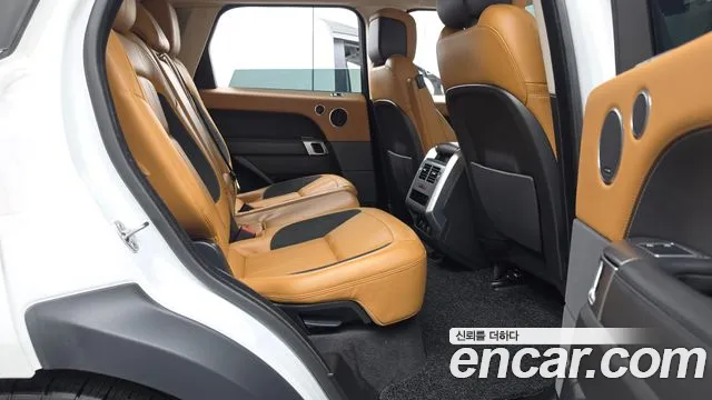Land Rover Range Rover Sport 2021 thumb 8
